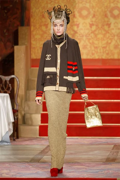 Look 24